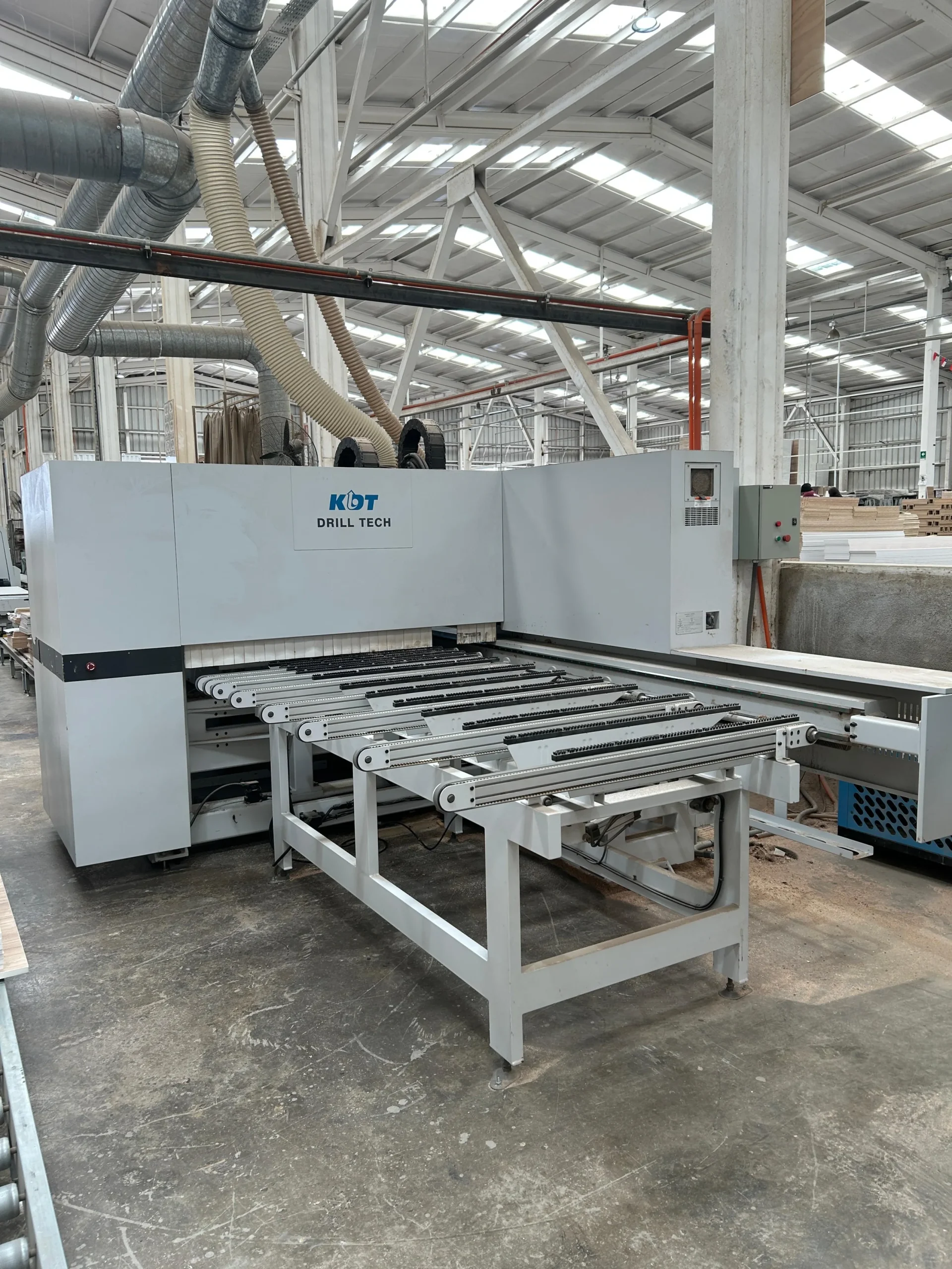 CNC KDT KD-612KH - fotografía 2