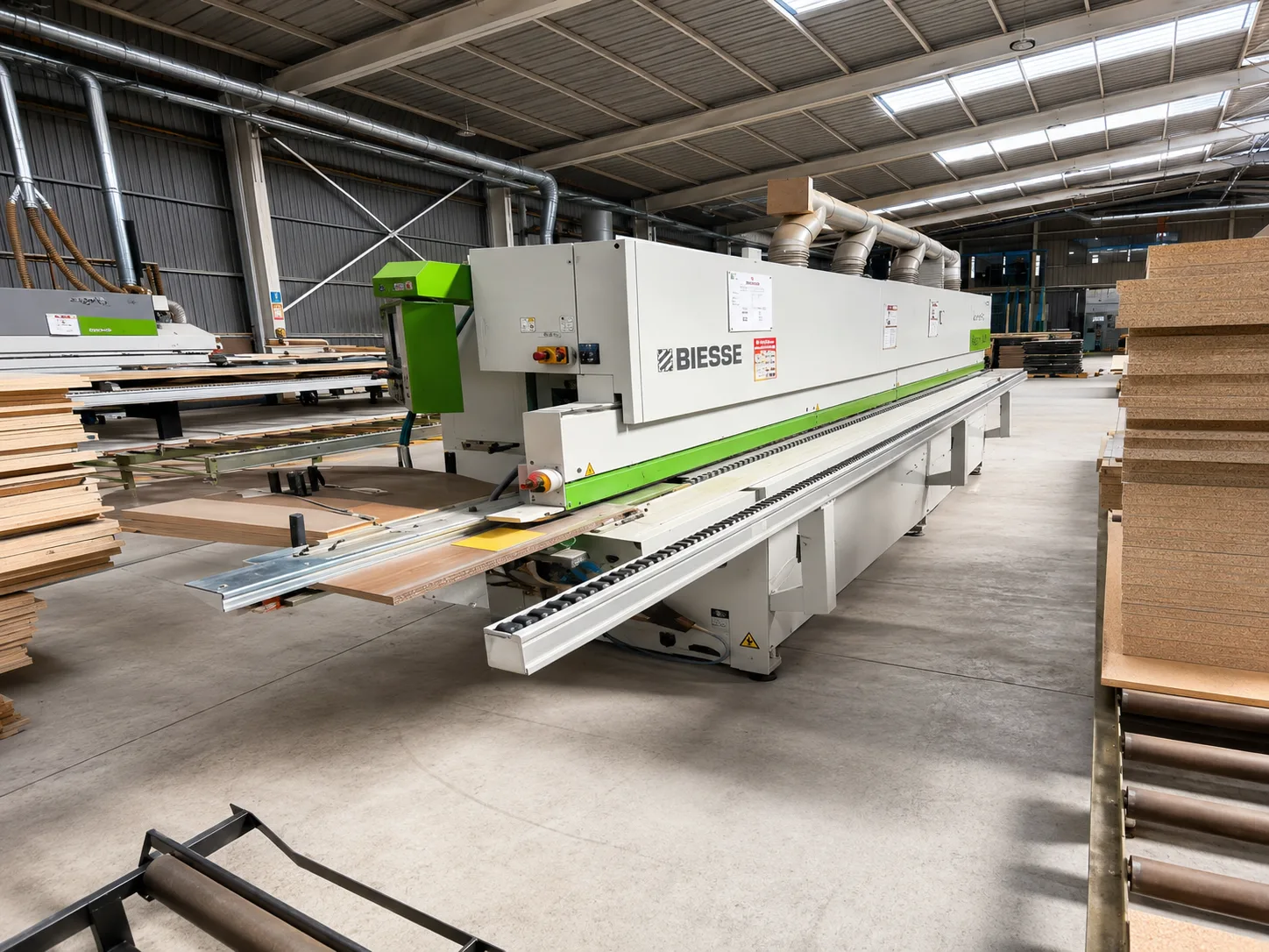 Enchapadora Biesse Jade 240 - fotografía 1